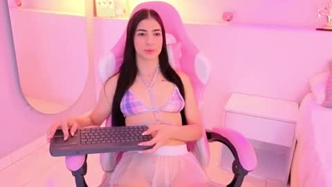 Snapshot of miss10_antonella chatting on 11-09-25, 12:14 Antonella online show from 11-09-25, 12:14