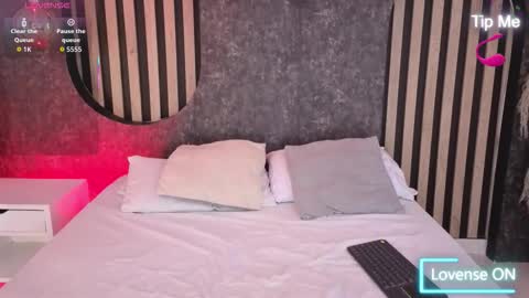 Snapshot of miss10_antonella chatting on 11-23-25, 11:43 Antonella online show from 11-23-25, 11:43