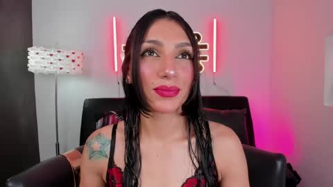 Evangeline online show from 05-26-26, 02:29