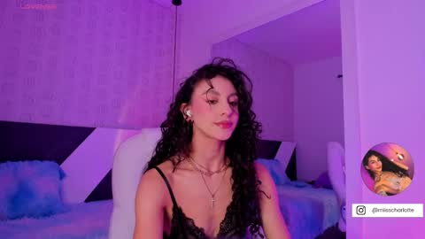 Snapshot of miss__charlotte_ chatting on 11-27-25, 01:07 Charlotte online show from 11-27-25, 01:07
