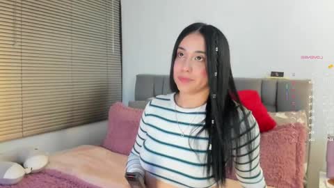 Snapshot of miss__jones_ chatting on 05-18-26, 12:18 miss__jones_ online show from 05-18-26, 12:18