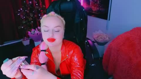 Snapshot of miss_alice_silver chatting on 04-28-26, 06:24 miss_alice_silver online show from 04-28-26, 06:24