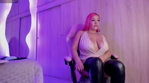 Snapshot of miss_amarantha1 chatting on 02-13-26, 12:12 A M A R A N T H A online show from 02-13-26, 12:12