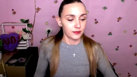 Snapshot of miss_angelina_ chatting on 02-15-26, 06:43 Angelina online show from 02-15-26, 06:43