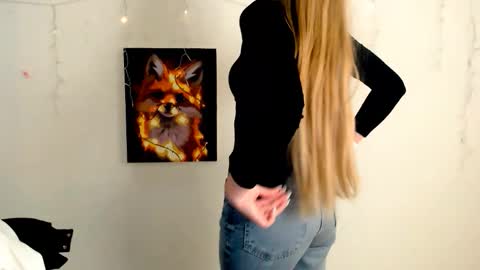 Snapshot of miss_angelina_ chatting on 02-28-26, 07:20 Angelina online show from 02-28-26, 07:20