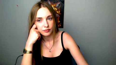 Snapshot of miss_angelina_ chatting on 06-20-26, 06:38 Angelina online show from 06-20-26, 06:38