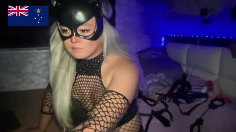 Snapshot of miss_antonette_xxx chatting on 05-18-26, 04:07 Call me Miss Antonette online show from 05-18-26, 04:07