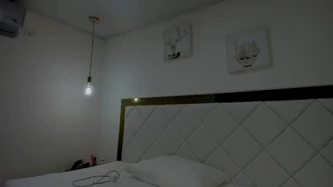 Snapshot of miss_ashley__ chatting on 10-16-25, 12:17 ashh online show from 10-16-25, 12:17