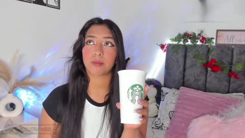 Snapshot of miss_brunette_ chatting on 02-04-25, 01:02 lucy 3 online show from 02-04-25, 01:02