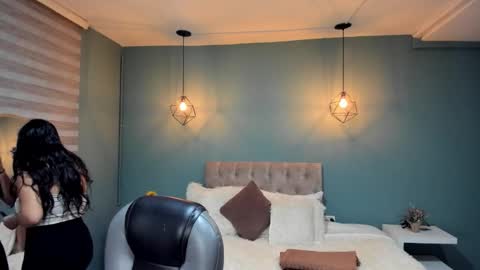 Cataleya online show from 10-28-25, 11:25