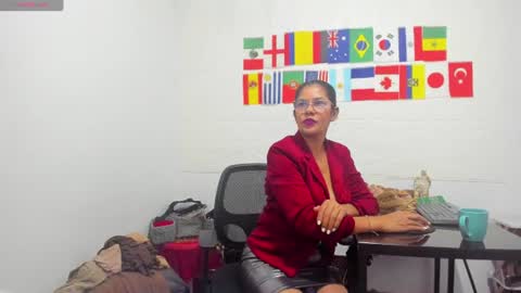Snapshot of miss_clarepocahose chatting on 06-17-26, 02:14 Clare PocaHose online show from 06-17-26, 02:14