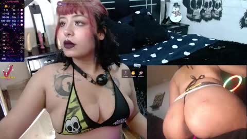 Snapshot of miss_clover chatting on 12-30-24, 07:26 miss_clover online show from 12-30-24, 07:26