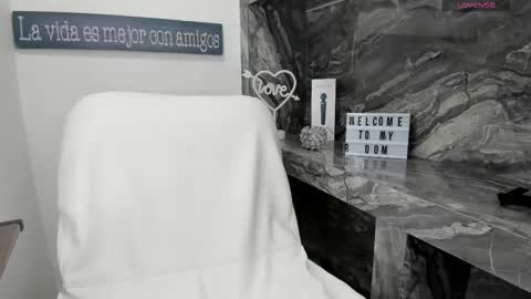 Danika online show from 11-20-25, 10:59