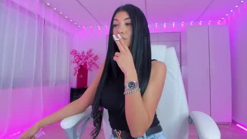 Snapshot of miss_diamond__ chatting on 05-09-26, 05:56 miss_diamond__ online show from 05-09-26, 05:56