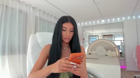Snapshot of miss_diamond__ chatting on 06-11-26, 06:33 miss_diamond__ online show from 06-11-26, 06:33