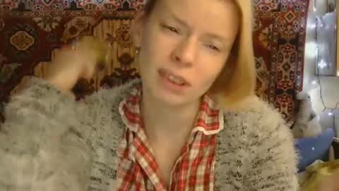 Elis online show from 10-15-25, 11:21