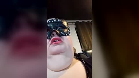 Snapshot of miss_ella_rose chatting on 06-18-26, 03:29 miss_ella_rose online show from 06-18-26, 03:29