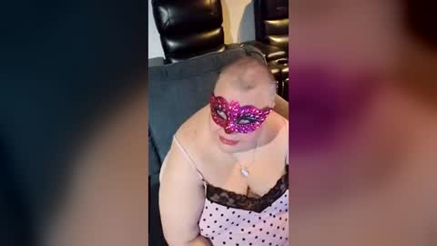 Snapshot of miss_ella_rose chatting on 06-24-26, 05:17 miss_ella_rose online show from 06-24-26, 05:17