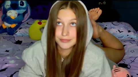 Emily online show from 11-10-25, 06:07