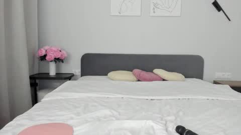 Snapshot of miss_emilyy chatting on 05-29-26, 11:03 Emily online show from 05-29-26, 11:03