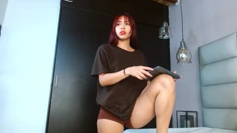 Snapshot of miss_emma_2 chatting on 02-23-26, 07:44 emma online show from 02-23-26, 07:44