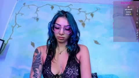 Snapshot of miss_evans_ chatting on 04-28-26, 01:37 miss_evans_ online show from 04-28-26, 01:37