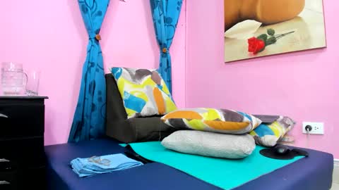 Monica Patricia online show from 03-12-26, 01:23