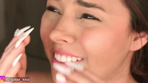 Snapshot of miss_galaxxia chatting on 02-07-25, 01:47 Elisabeth IG galax xxia online show from 02-07-25, 01:47