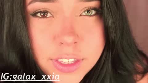 Snapshot of miss_galaxxia chatting on 10-29-25, 08:10 Elisabeth IG galax xxia online show from 10-29-25, 08:10