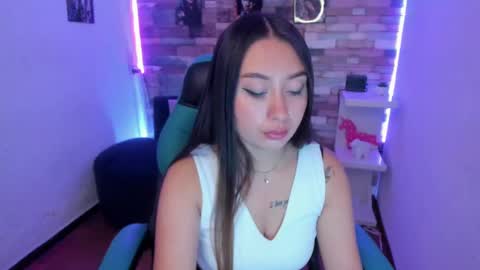 Isabella online show from 02-11-25, 12:27