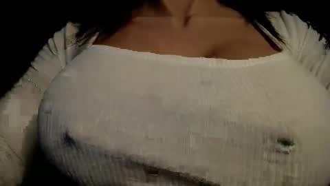 Snapshot of miss_jackelyn chatting on 05-03-26, 05:19 Lyn online show from 05-03-26, 05:19
