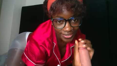 SensuElle  WHAT I DONT SHOW HERE... YOULL ONLY SEE IN PRIVATE  online show from 04-18-26, 05:55