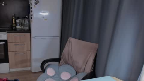 Jess online show from 02-26-25, 01:19