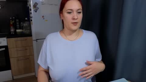 Snapshot of miss_jess_rabbit chatting on 12-16-25, 12:21 Jess online show from 12-16-25, 12:21
