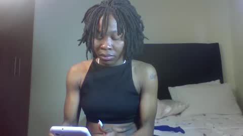 Miss Kiarrafit online show from 10-22-25, 02:50