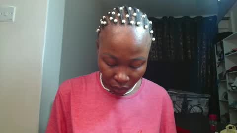 Miss Kiarrafit online show from 02-17-26, 08:11