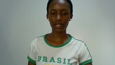Snapshot of miss_kiki7 chatting on 10-06-25, 06:33 kiki online show from 10-06-25, 06:33