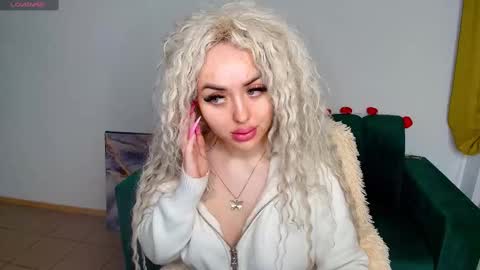 Snapshot of miss_kiten chatting on 02-11-25, 07:48 miss_kiten online show from 02-11-25, 07:48