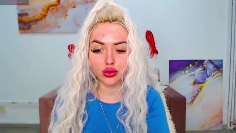 Snapshot of miss_kiten chatting on 03-11-25, 12:28 miss_kiten online show from 03-11-25, 12:28