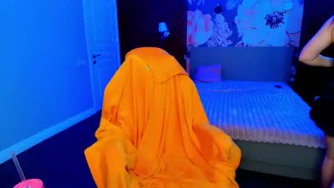 Snapshot of miss_kiten chatting on 06-22-26, 04:42 miss_kiten online show from 06-22-26, 04:42