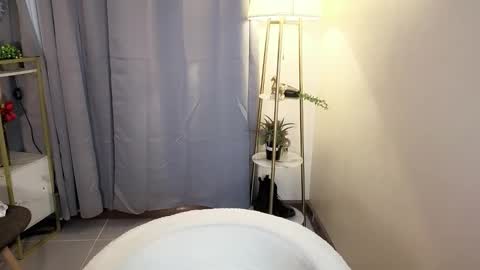 Snapshot of miss_kyrstyn chatting on 04-21-26, 08:44 miss_kyrstyn online show from 04-21-26, 08:44