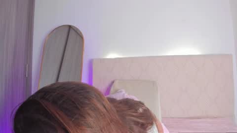 Snapshot of miss_lanaa chatting on 04-29-26, 01:53 Alana online show from 04-29-26, 01:53