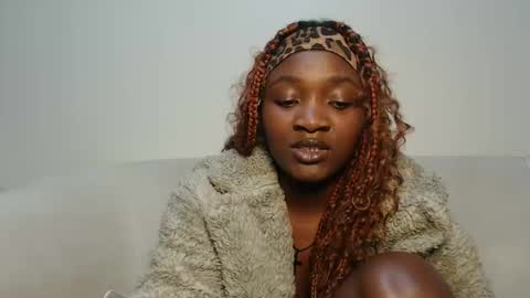 Snapshot of miss_lofti chatting on 11-08-25, 04:40 Lofti online show from 11-08-25, 04:40