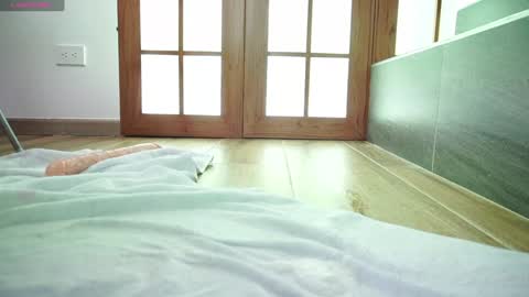 Snapshot of miss_lucyla chatting on 01-03-25, 02:08 miss_lucyla online show from 01-03-25, 02:08