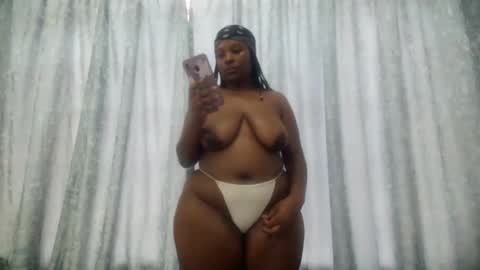 Snapshot of miss_m205 chatting on 12-29-24, 10:01 miss_m205 online show from 12-29-24, 10:01