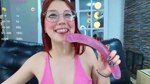 Snapshot of miss_maru chatting on 09-27-25, 11:15 Maru online show from 09-27-25, 11:15