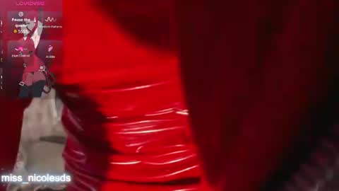 Snapshot of miss_nicolesds chatting on 06-16-26, 12:52 Miss Nicole online show from 06-16-26, 12:52