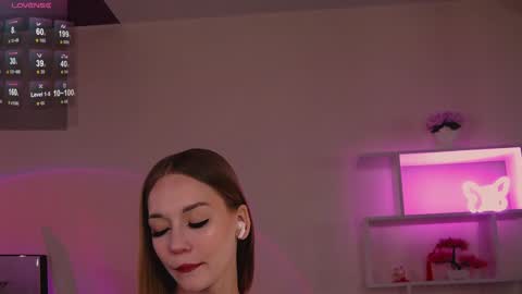 Nicole online show from 01-09-25, 05:02