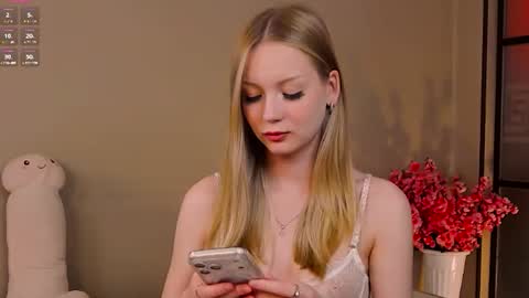 Snapshot of miss_nicoletta chatting on 07-05-26, 11:12 Nicole online show from 07-05-26, 11:12