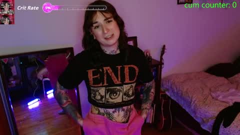 Snapshot of miss_raven_ts chatting on 05-05-26, 07:33 Raven online show from 05-05-26, 07:33